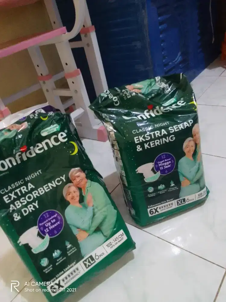 Diapers/pempers dewasa XL (for adult)
