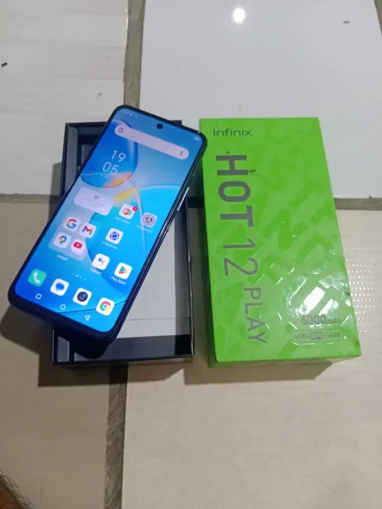 Infinix hot 12 play ram 4+3/64 fulset nominus