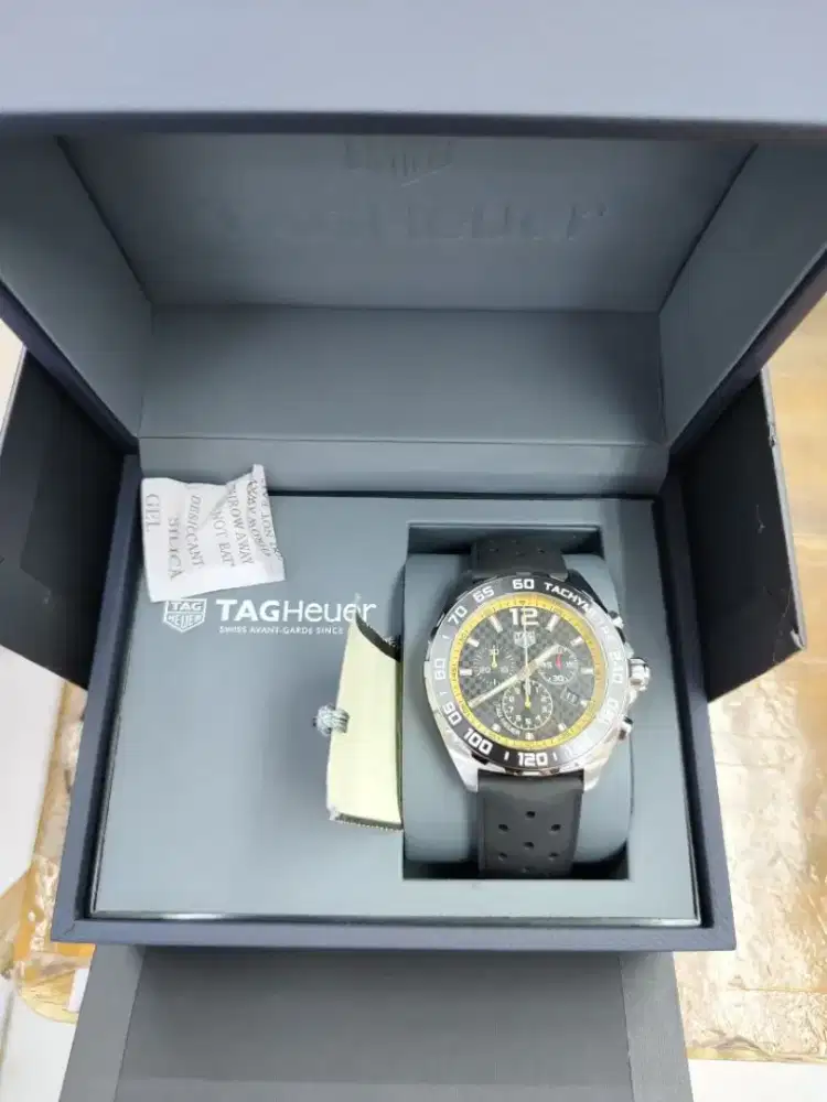Jam tangan tagheuer formula 1 CAZ101AC.FT8024