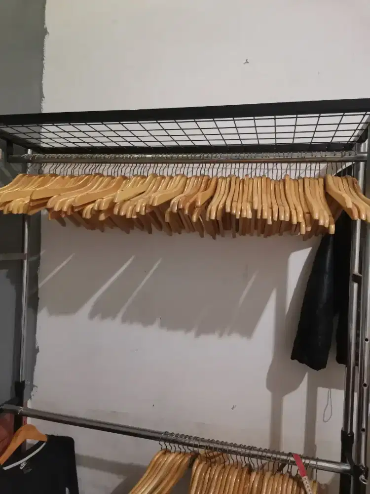 Stager (gantungan baju)