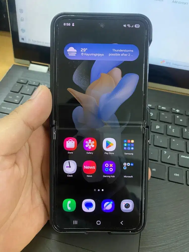Samsung Z Flip 4