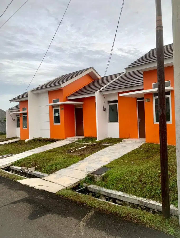 Rumah Cluster One Gate System Dekat Stasiun