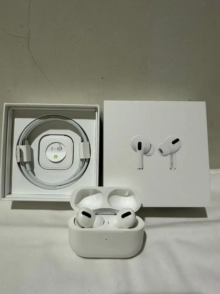 Airpod Pro Apple Gen 1 with Magsafe Case