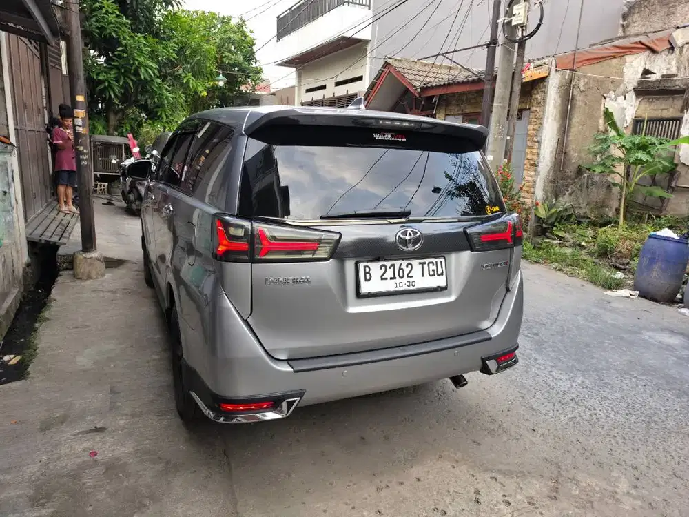 Toyota Kijang Innova Inova Reborn G AT Matic Tahun 2019 Silver , 2018