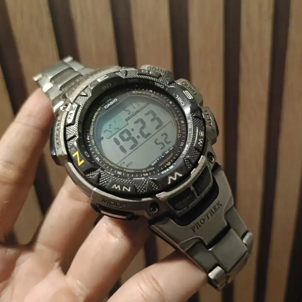 Jam pria casio protrex authentic