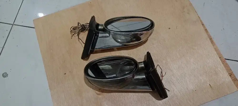 Kaca spion racing universal