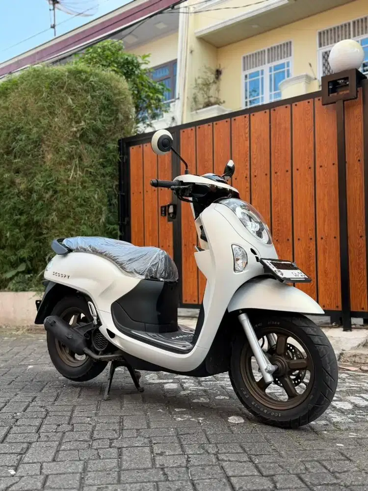KM 620 PERAK! HONDA SCOOPY PRESTIGE KEYLESS 2025 LIKE NEW PJK 06-2026