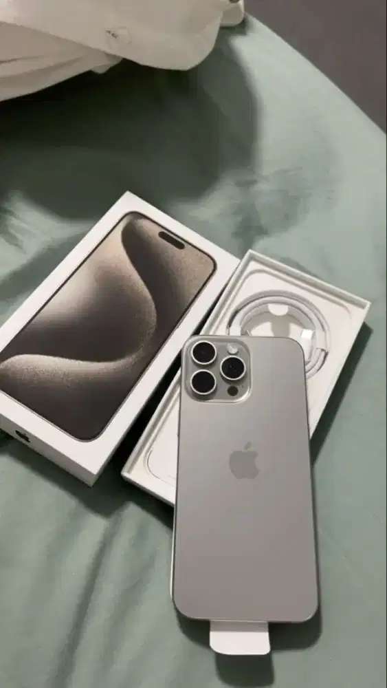 Iphone 15 pro 256 natural titanium ibox