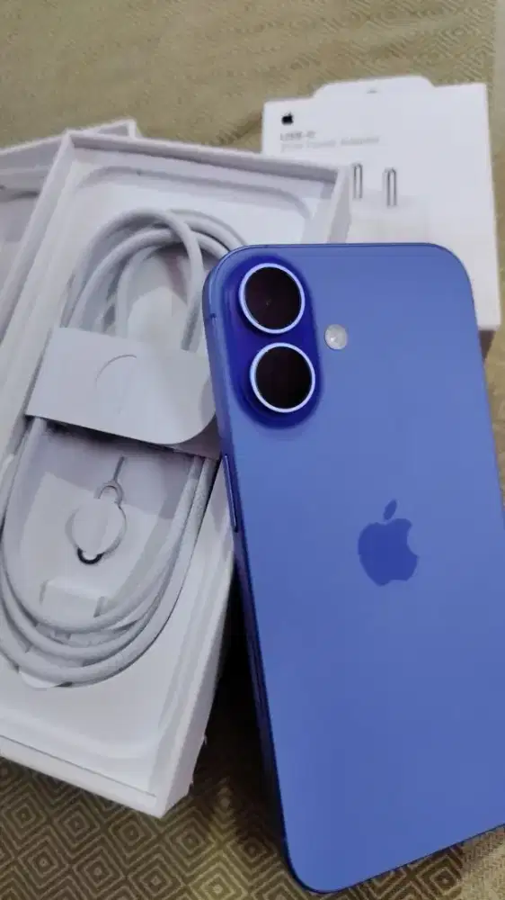 Iphone 16 blue 128 ibox