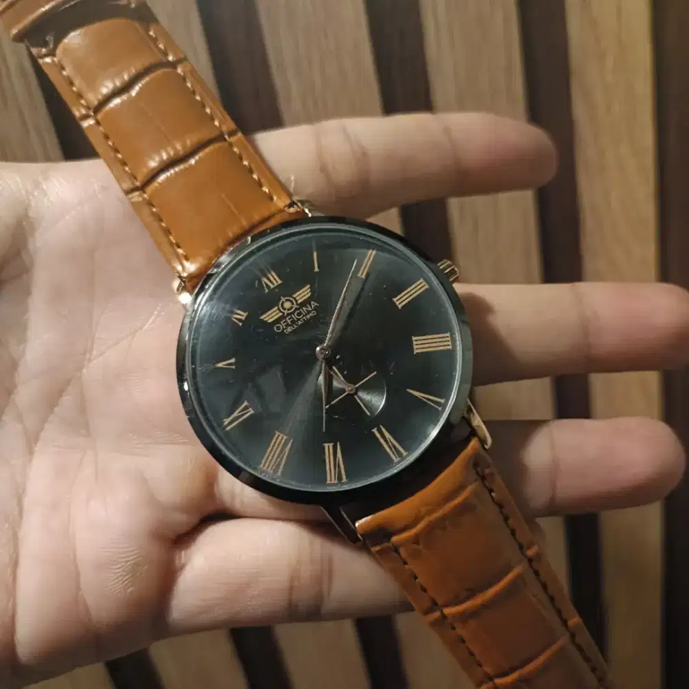 Jam tangan pria officina authentic