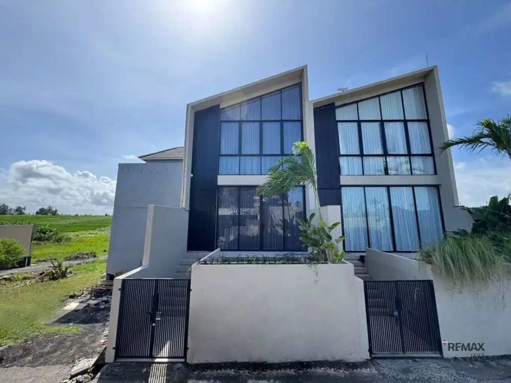 Villa Cantik Modern Full Furnished Dijual di Munggu, Badung Area
