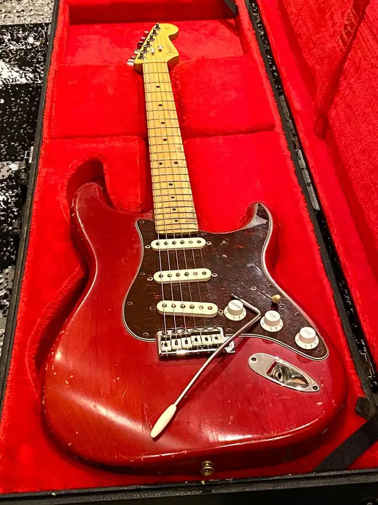 Fender Highway One  Crimson Red Transparent USA