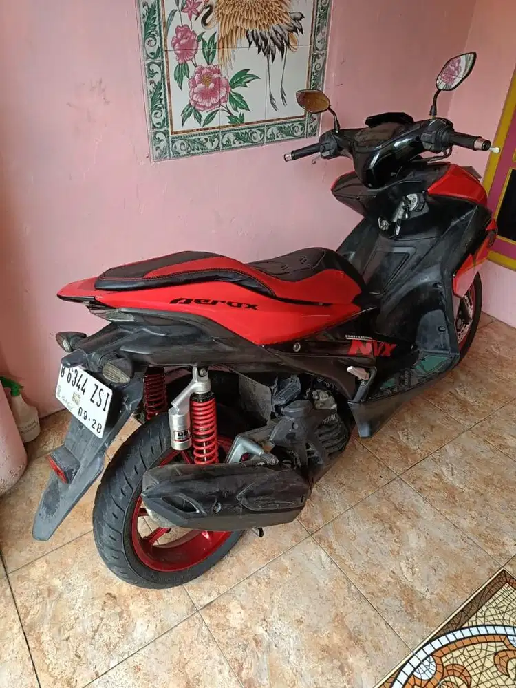 aerox 2018 lengkap pajak hidup