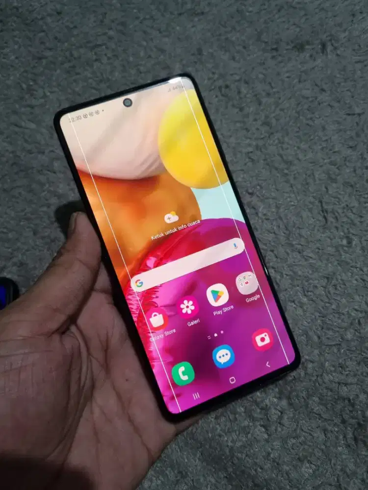 Samsung A71 NFc ram 8+8/128 mimus garis ijo 2helai aja.. Aman