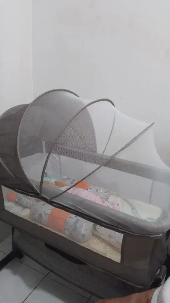 Di jual tempat tidur bayi kondisi bagus