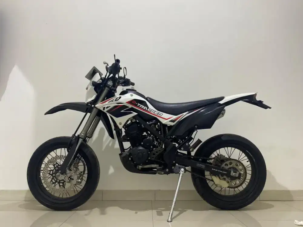 Kawasaki D-Tracker 150 SM