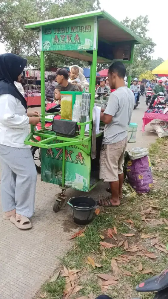 Dibutuhkan cwe usia 35-45thn untuk jaga es tebu di Kosambi karawang