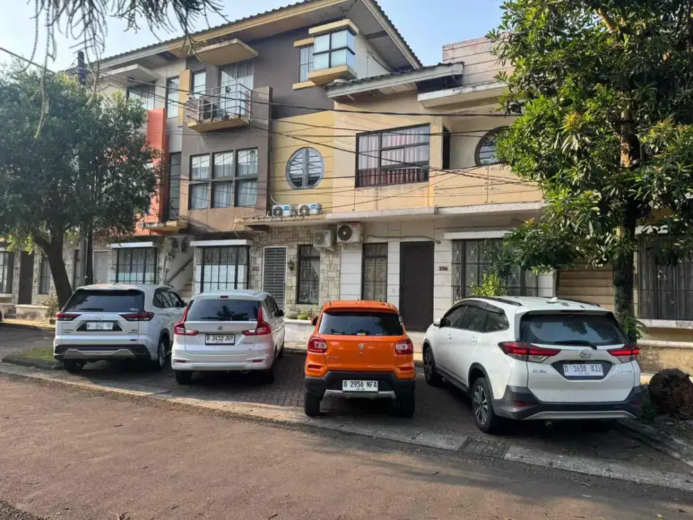Disewakan Rp 30 Juta Town House Permata Hijau Lippo Karawaci No 818