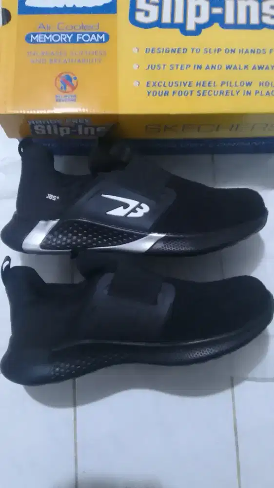 Sepatu Pria Safety Sneakers JBS 781