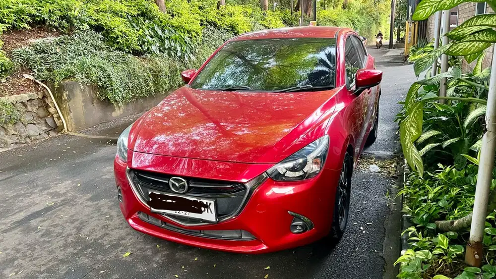 (CASH) Mazda 2 R 2017 Skyactive Perfect Condition