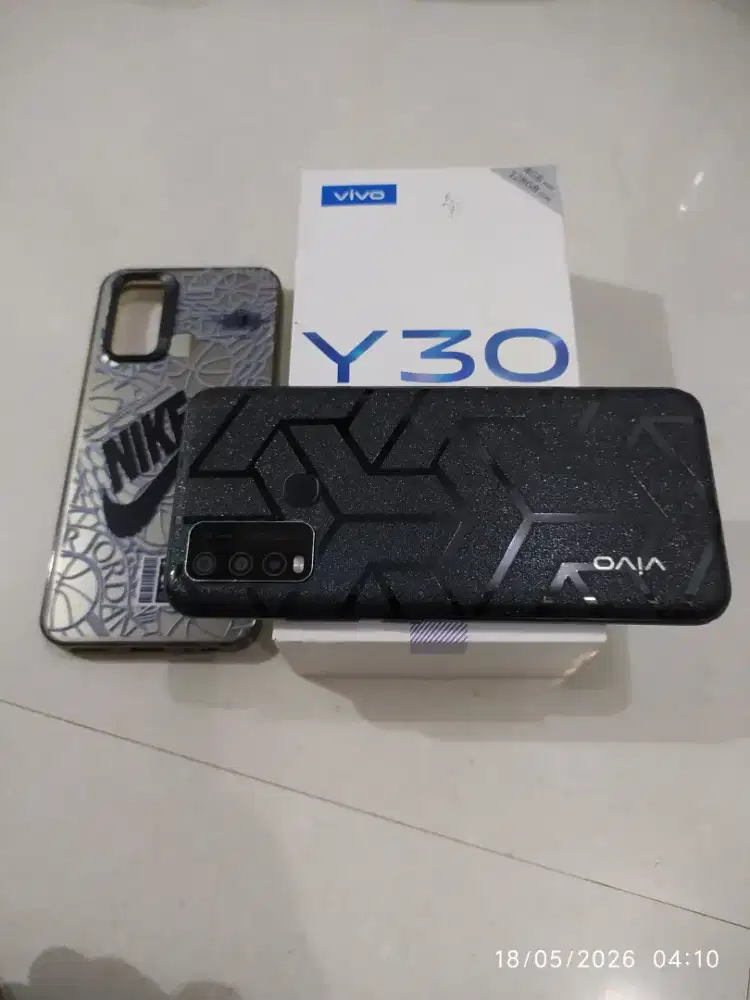 Vivo Y30 ram 4/128gb lengkap mulus dan normal