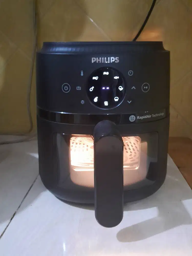 Philips Air Fryer 2000 Series 3.2L RapidAir Technology