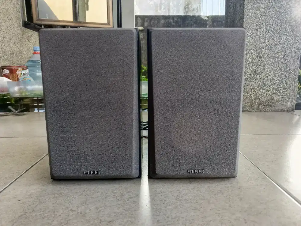 Edifier speaker monitor bukan polytron