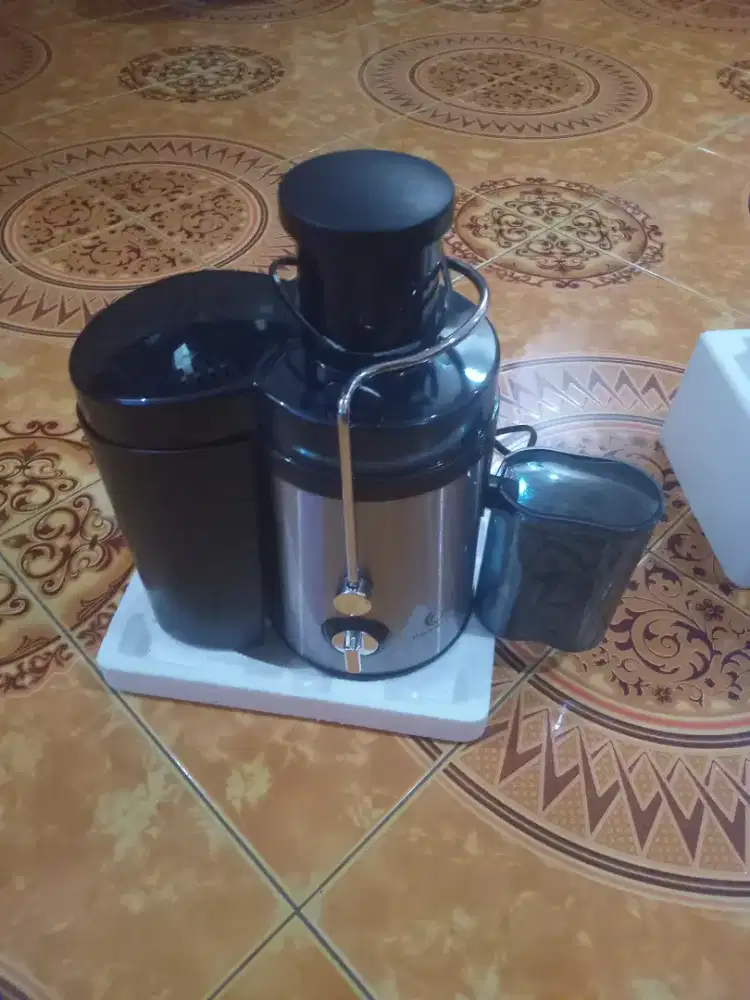 MESIN JUICER HAN RIVER
