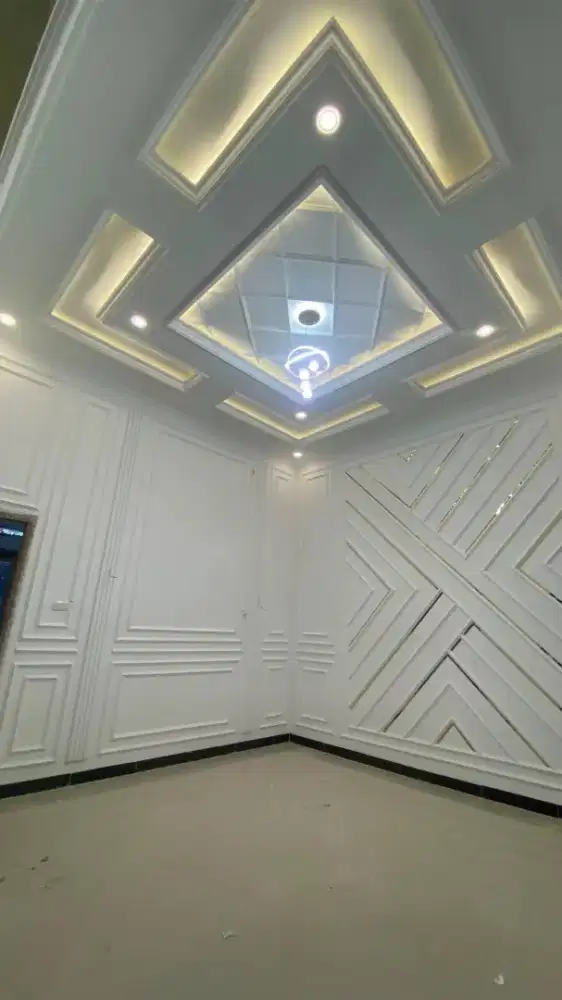 Lis gypsum atau plafon
