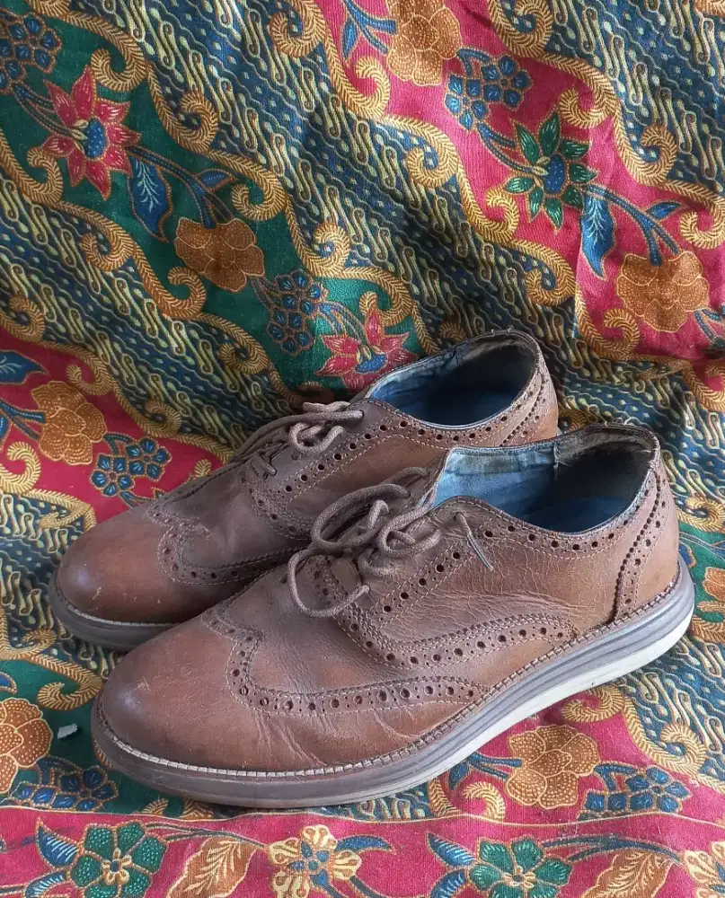 Sepatu pria vintage