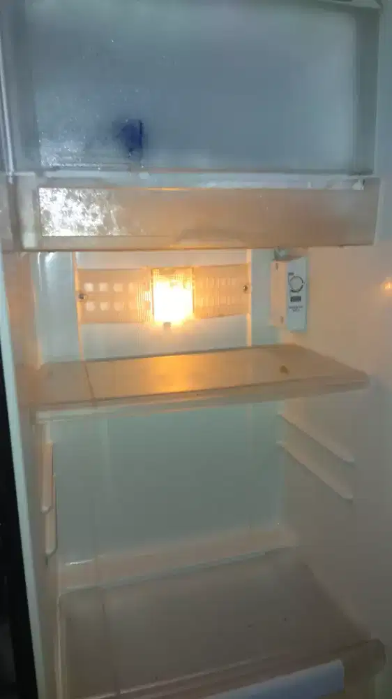 Dijual cepat  kulkas 1 pintu merk panasonic