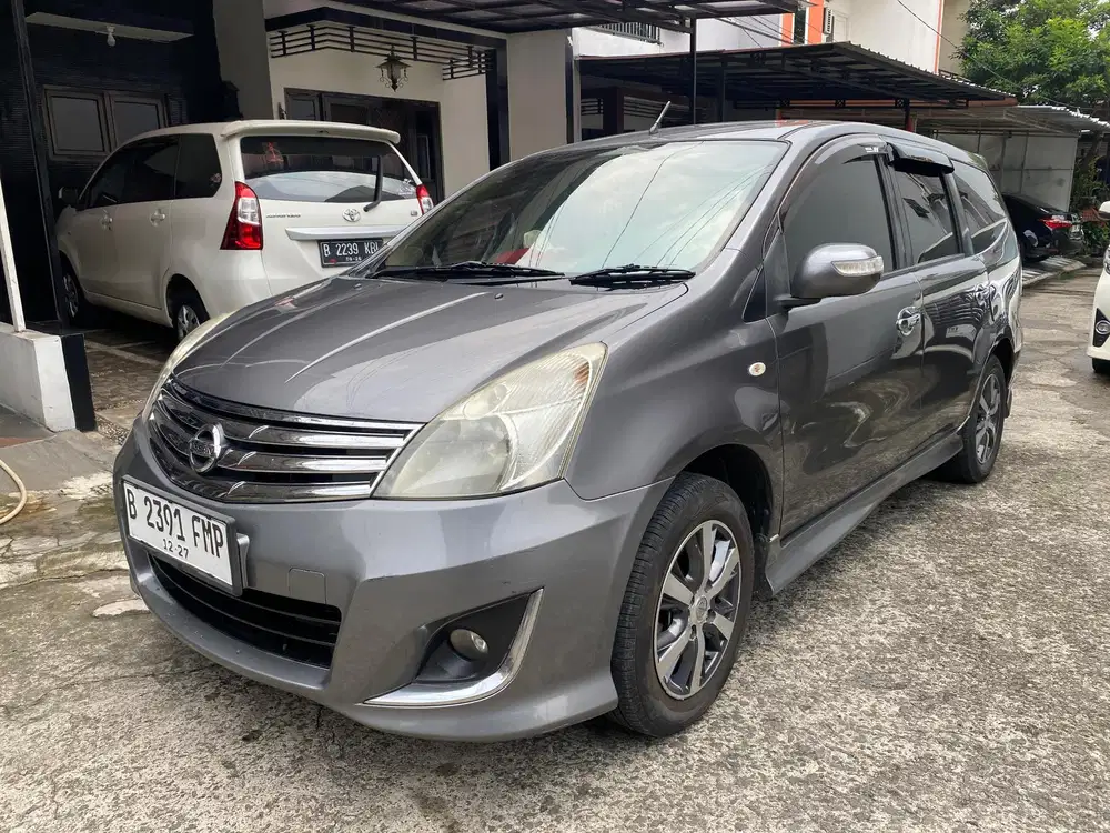 Nissan Livina 2013 Bensin