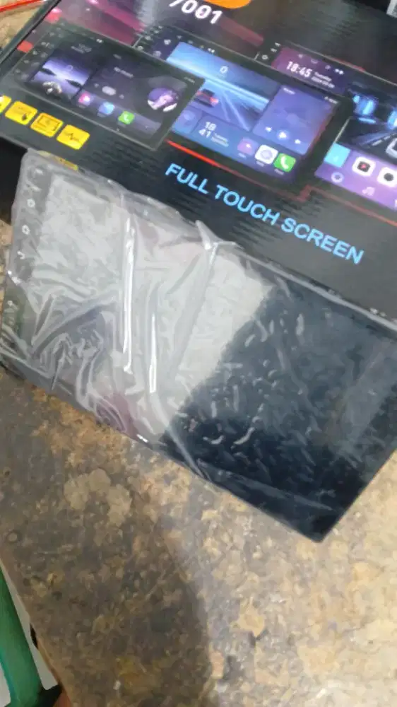 Tv android mobil 9 inci ram 4 per 64,harga unit saja