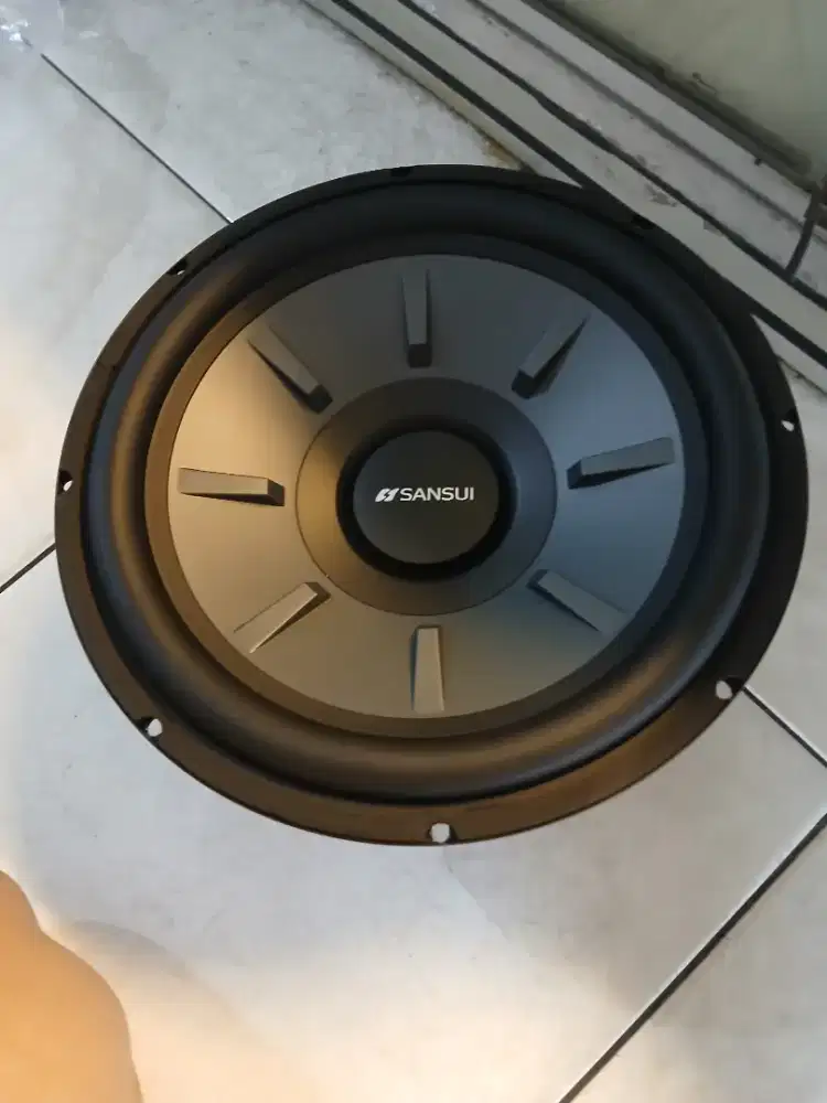 Subwoofer 12 inci merek sansui