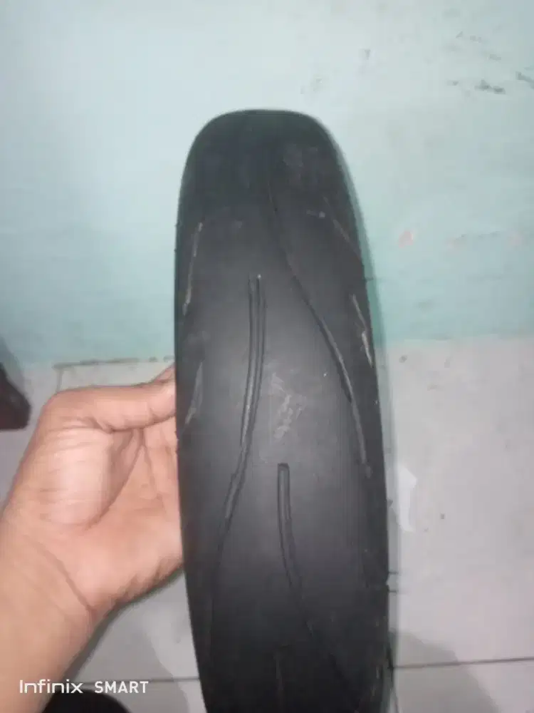 Ban motor bekas UK 100/80, 100/90