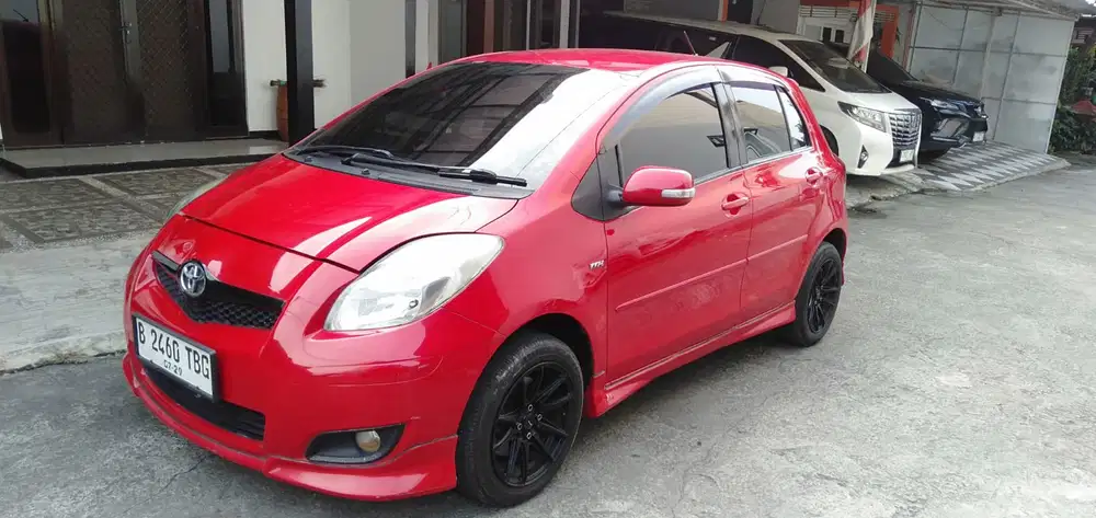 Toyota Yaris 2011 Bensin