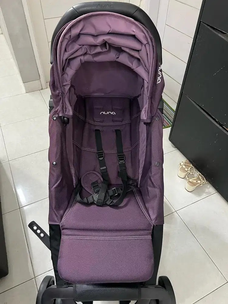 Stroler mewah branded nuna