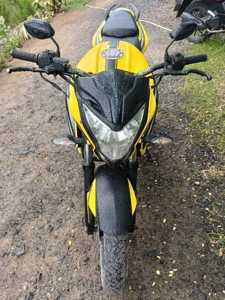 Kawasaki bajaj 2013 CC 200ns mantap