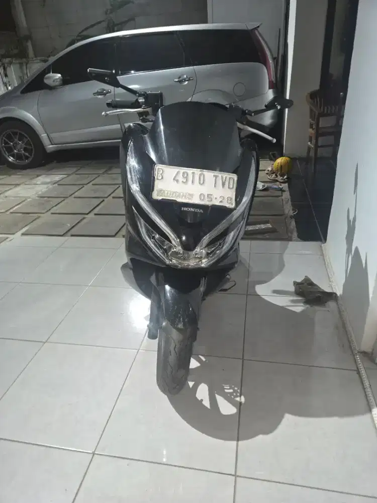Pcx hitam global 2018