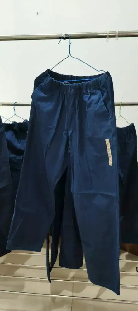 Jual Jeans Unisex produk impor Hongkong