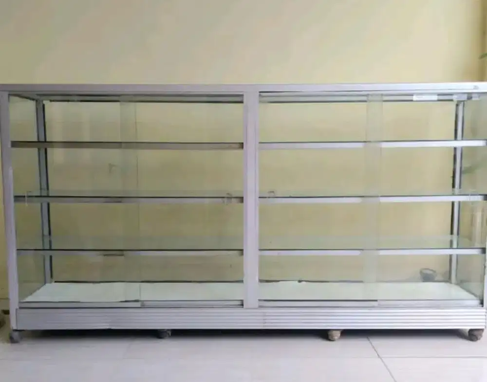 Dijual Etalase bekas