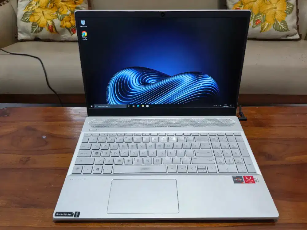 Laptop Hp Pavilion Ryzen 3 Ram 8 ssd 512