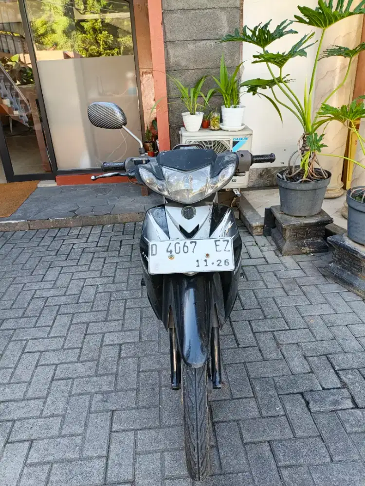 Motor bebek Yamaha Vega R