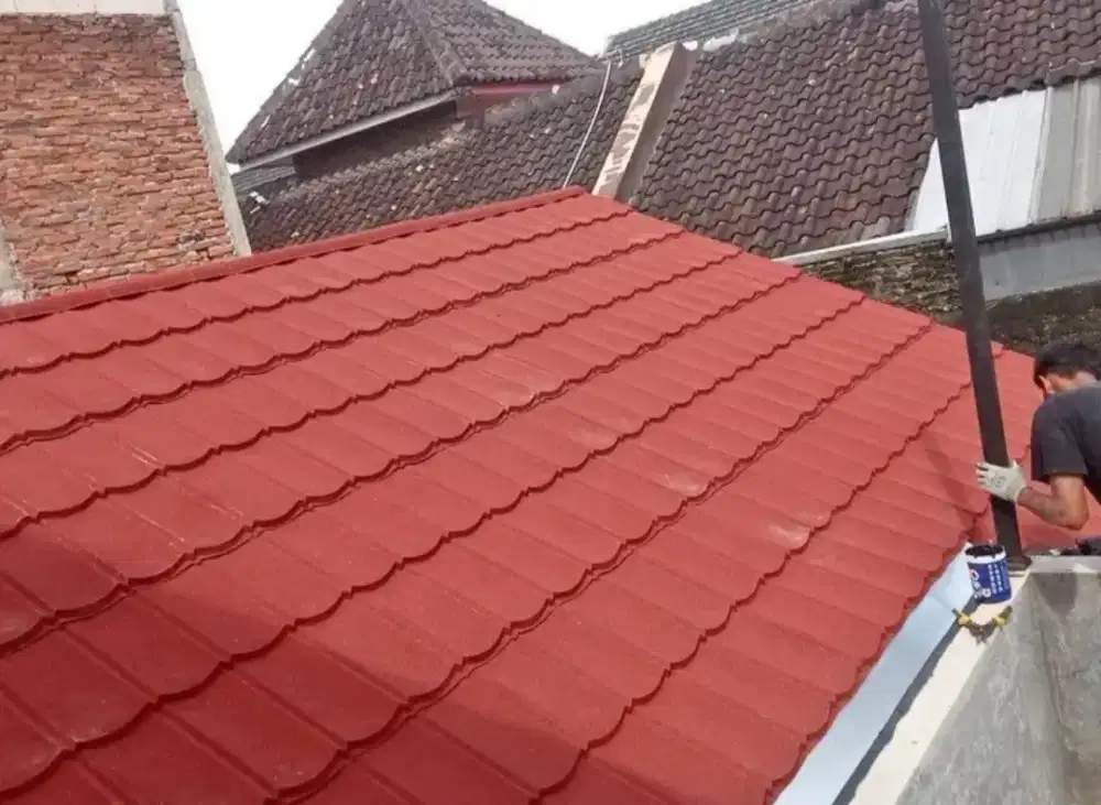 Renovasi atap lama genti baja ringan terpasang