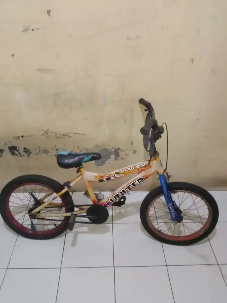 sepeda anak size 18 merek united