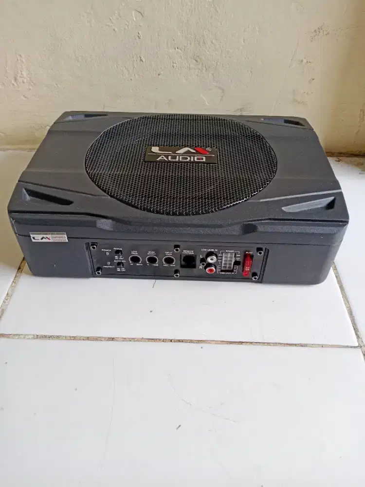 Subwoofer aktif kolong jok mobil speaker aktif mobil