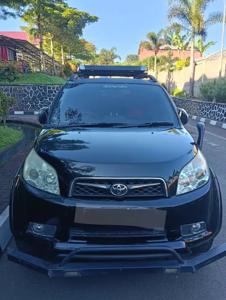RUSH 2009 TIPE S ISTIMEWA TANGAN PERTAMA TERAWAT DAN SIAP PAKAI