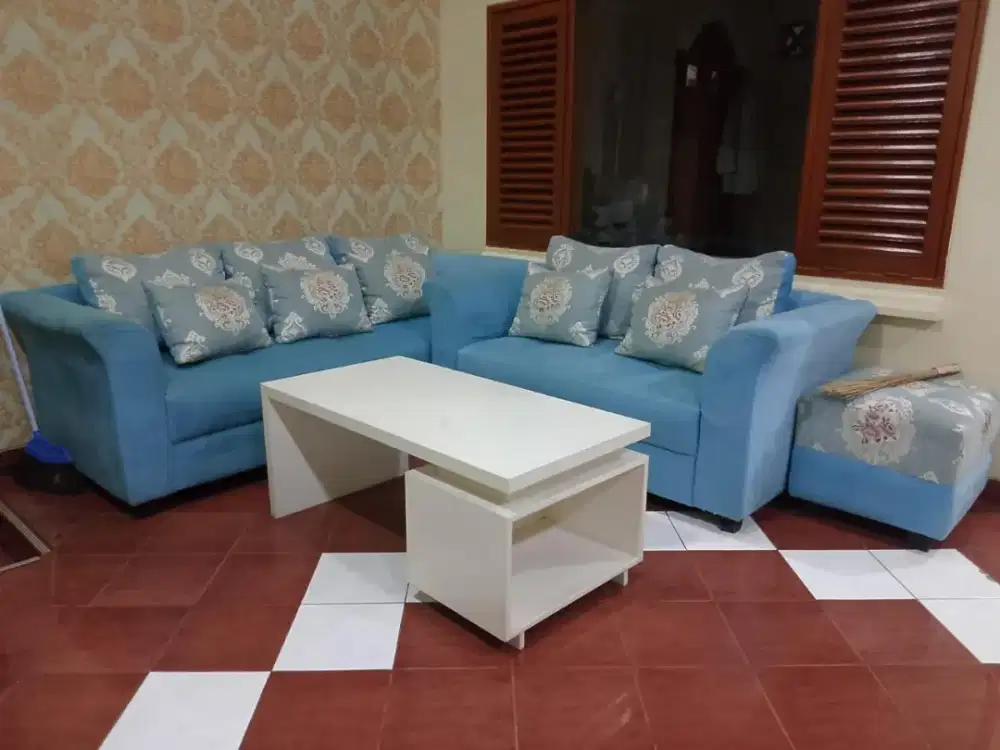 Sofa satu set + meja