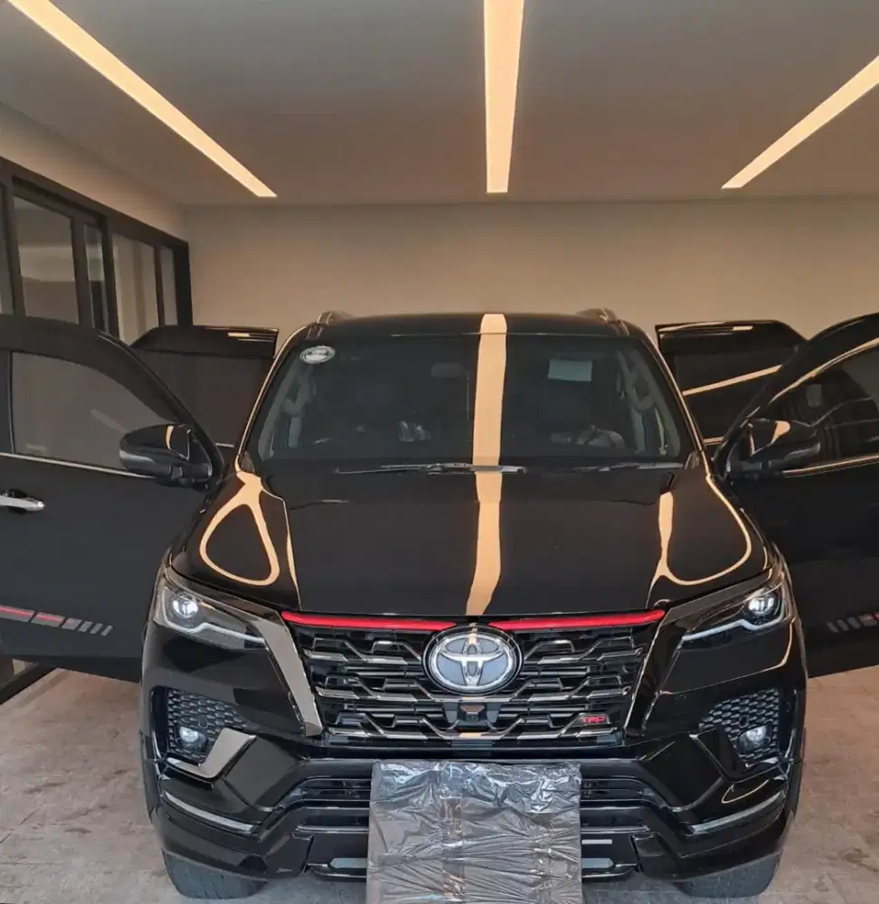 Dijual Mobil Fortuner TRD Diesel 2021 - KM 26rb Tangan Pertama