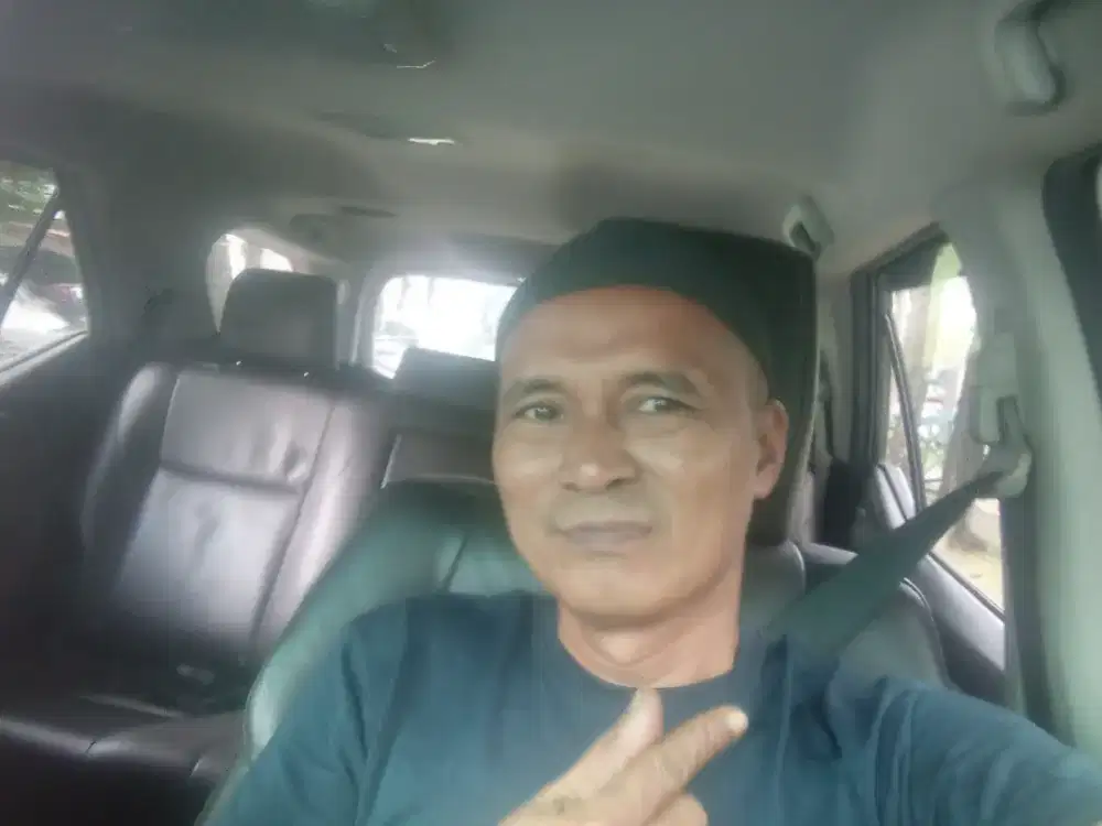 Pagi dan soreh saya mau carikkerjahan supir  sim saya  Bantu 1 polos
